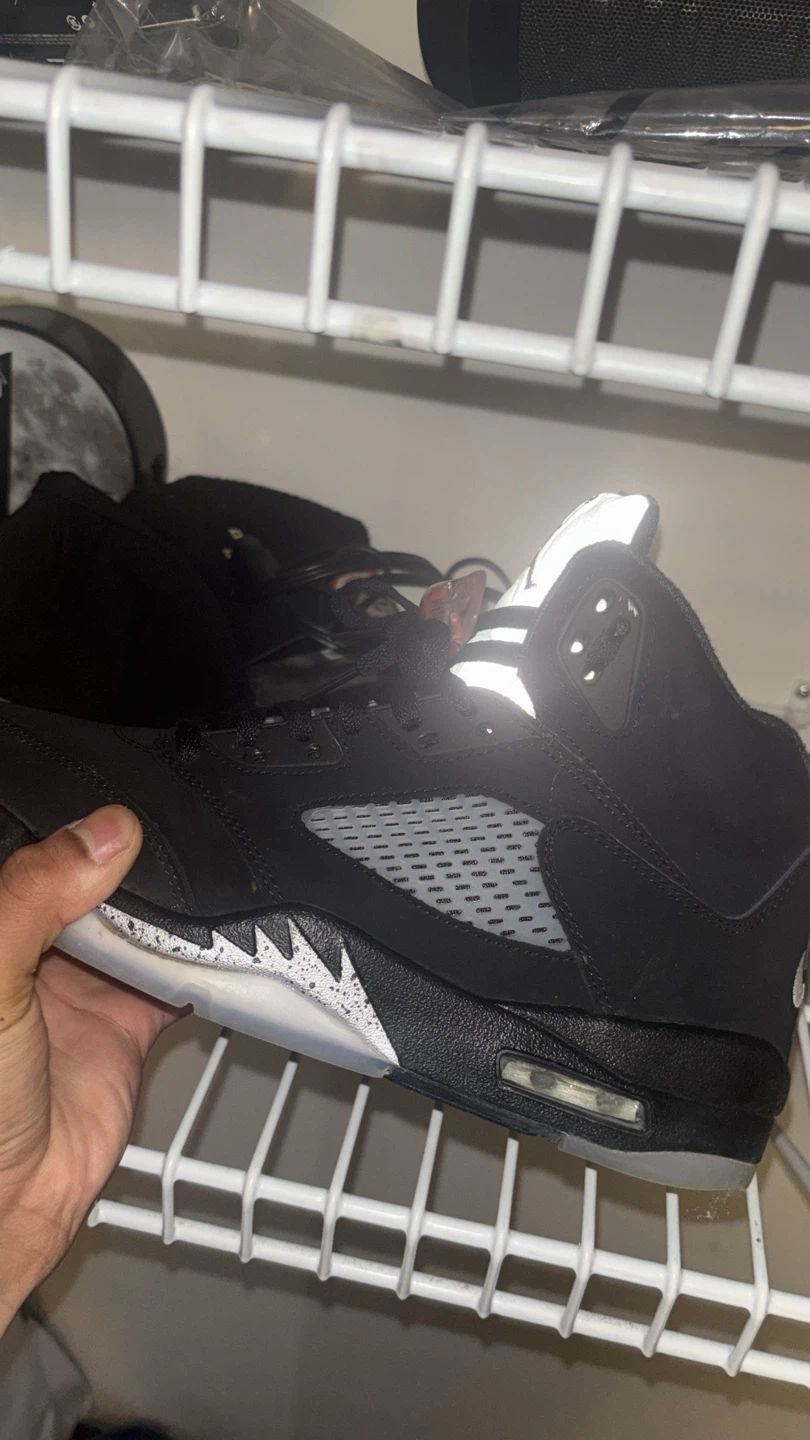 Air Jordan 5 Retro Black Metallic Worn - photo 5