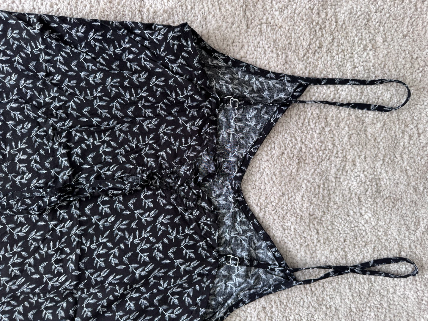 Black & White Leaf Print Camisole Dress - photo 3