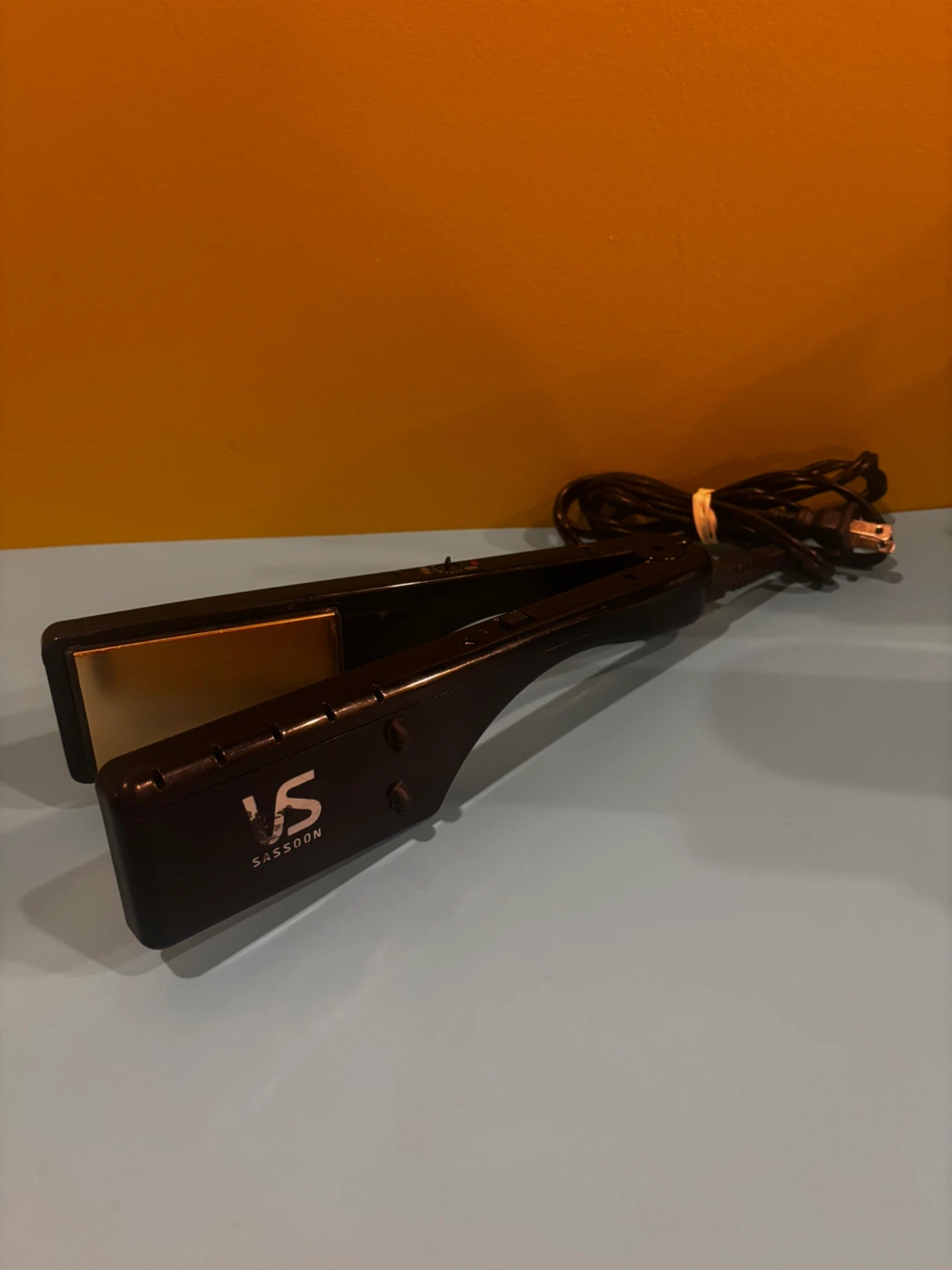 Vidal Sassoon Hair Straightener