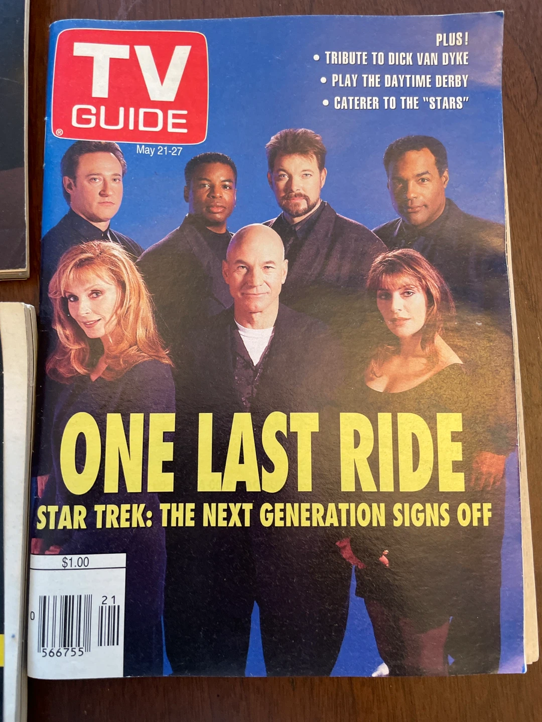 Collection of 7 Star Trek TV Guides - photo 5