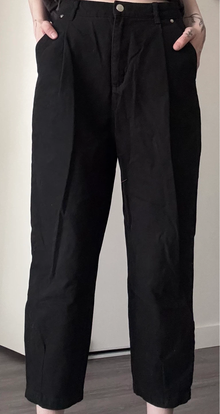 Black baggy jeans