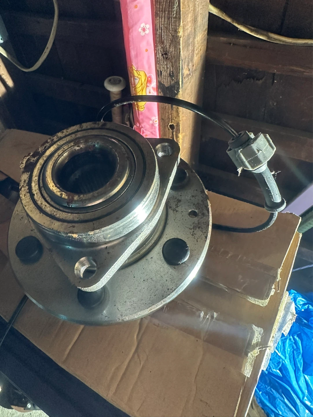 Detroit Axle Front Wheel Hub Assembly for Chevy Silverado Sierra - photo 3
