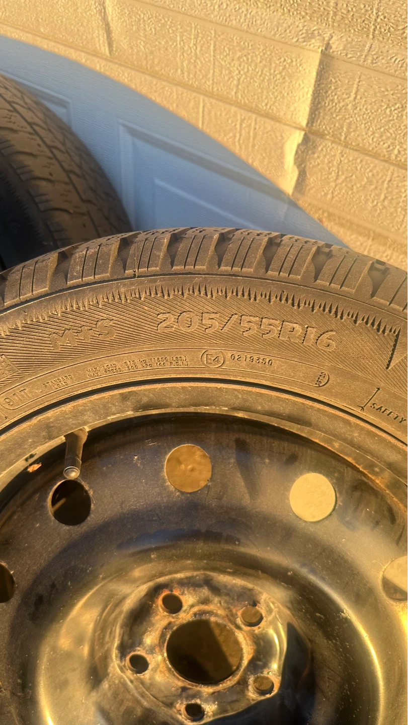 Set of 4 Winter Tires and Rims - photo 3