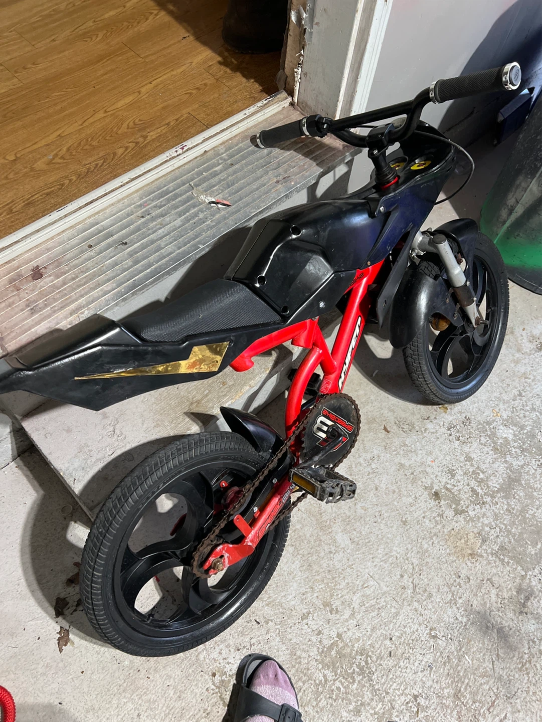 Hyperbike.  Kids motorcycle style bicycle  - Red/Black - photo 2