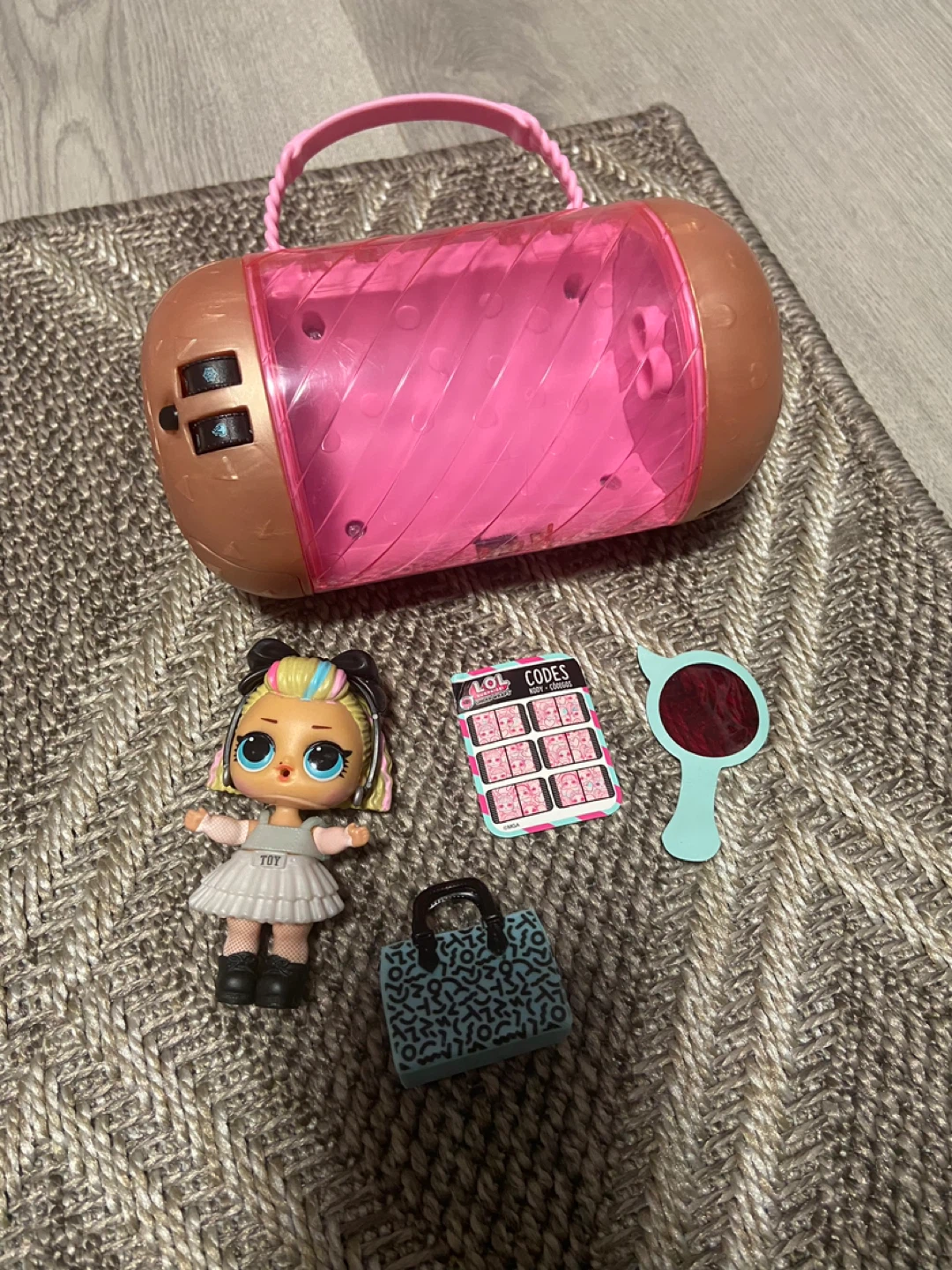 LOL Surprise! Doll with Capsule READ DESCRIPTION - photo 4