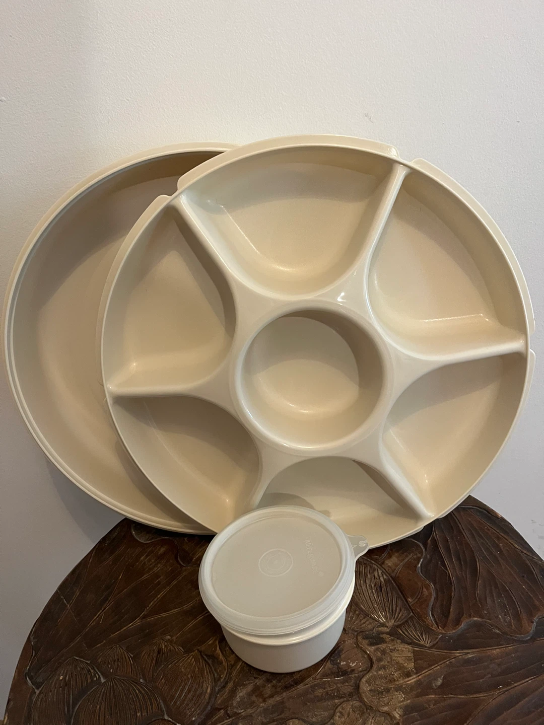 Tupperware Divided Serving Platter with Dip Bowl