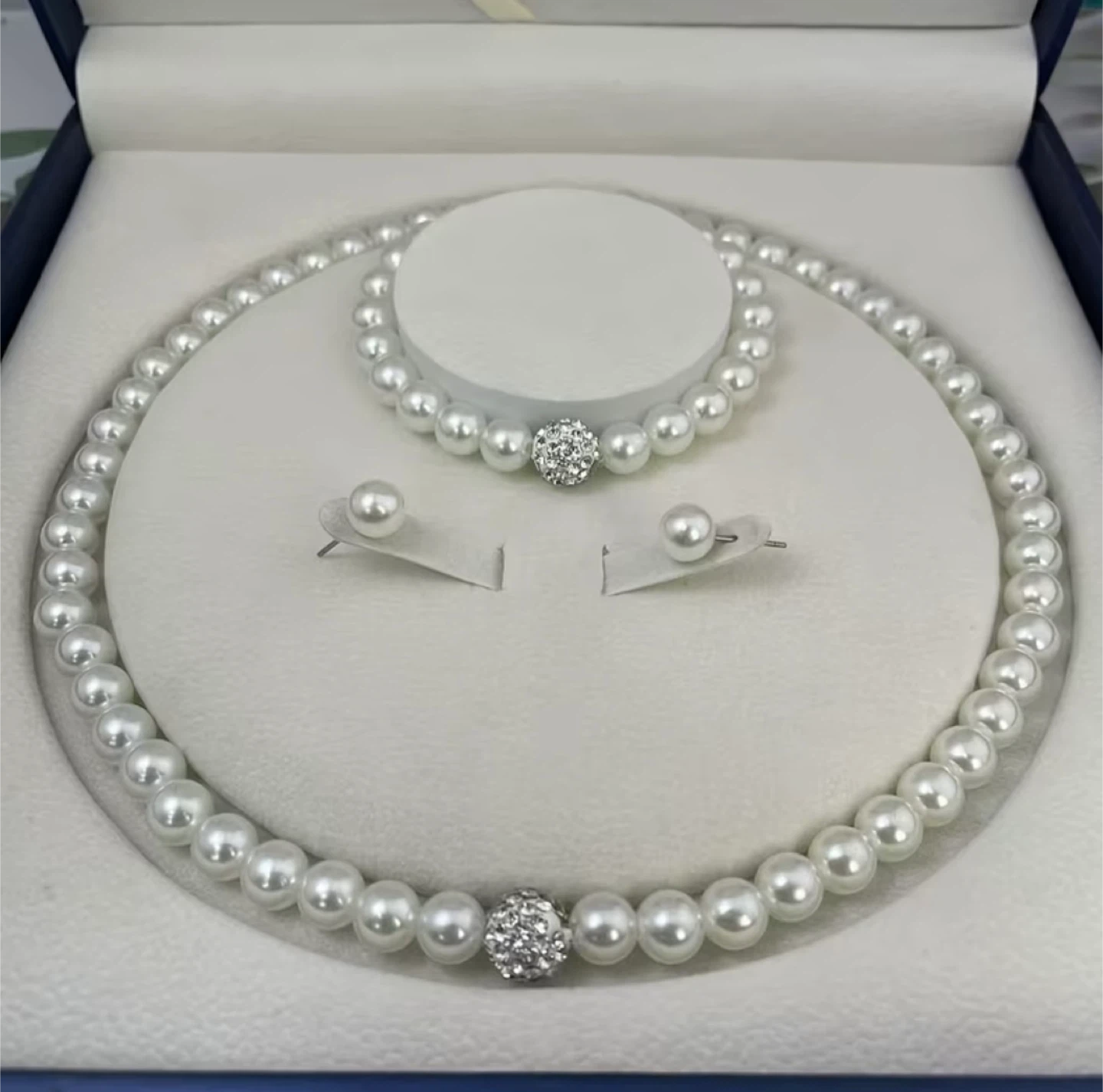 New Pearl Necklace, Bracelet & Earrings Set