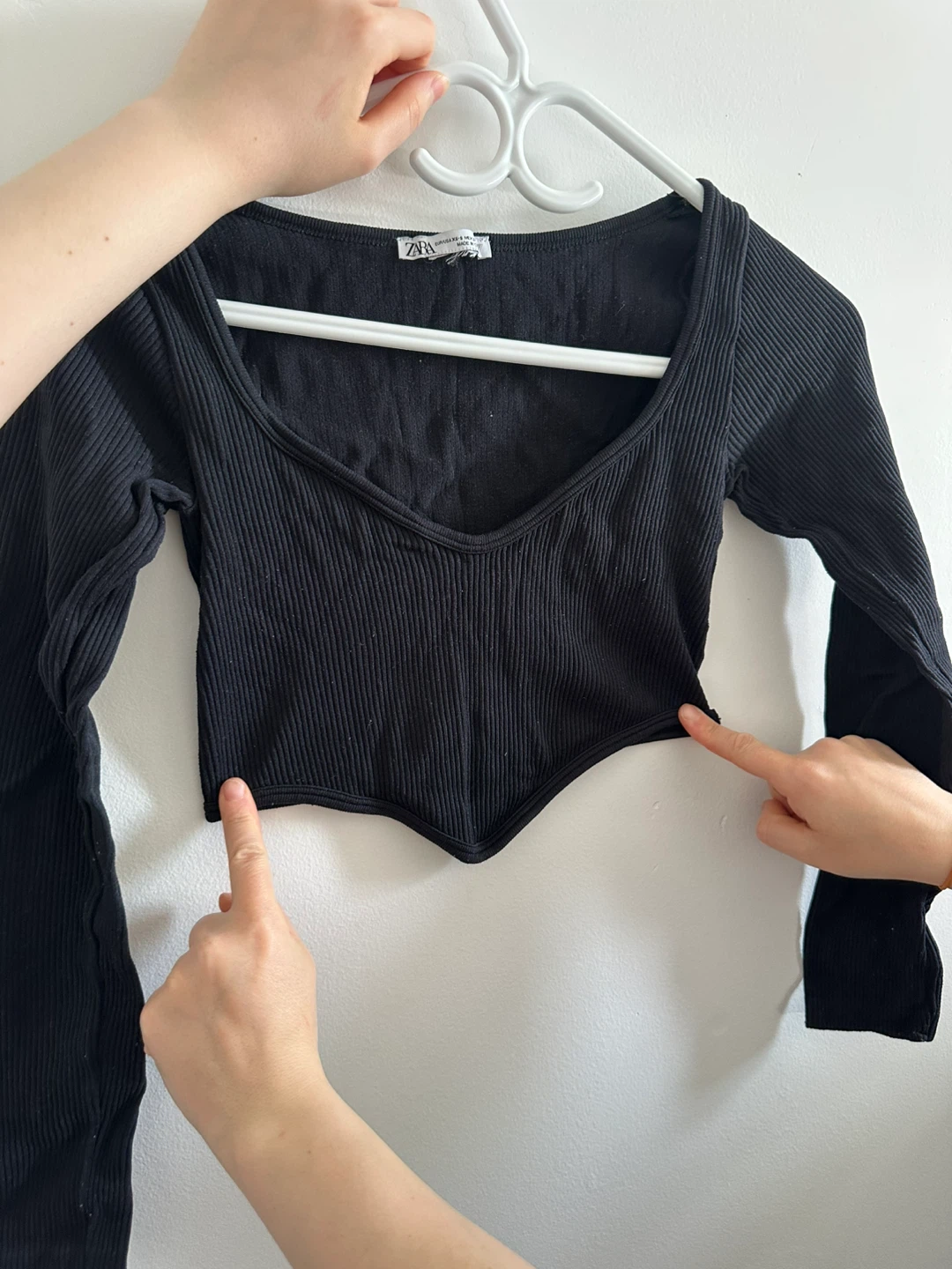 Zara Black Ribbed Long Sleeve Cropped Top