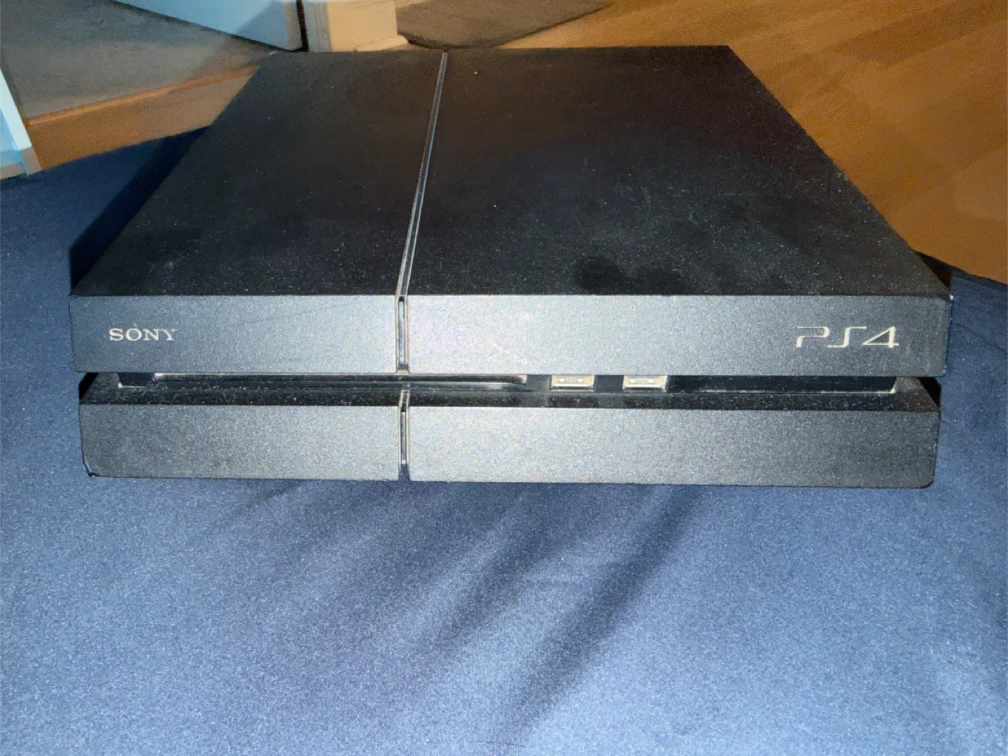 Sony PlayStation 4 PS4 Console with 2 Controllers - photo 2