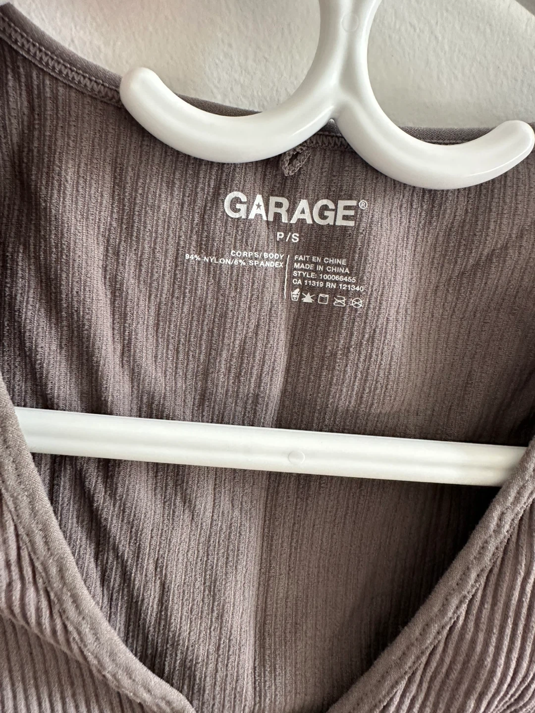 GARAGE Ribbed V-Neck Crop Top