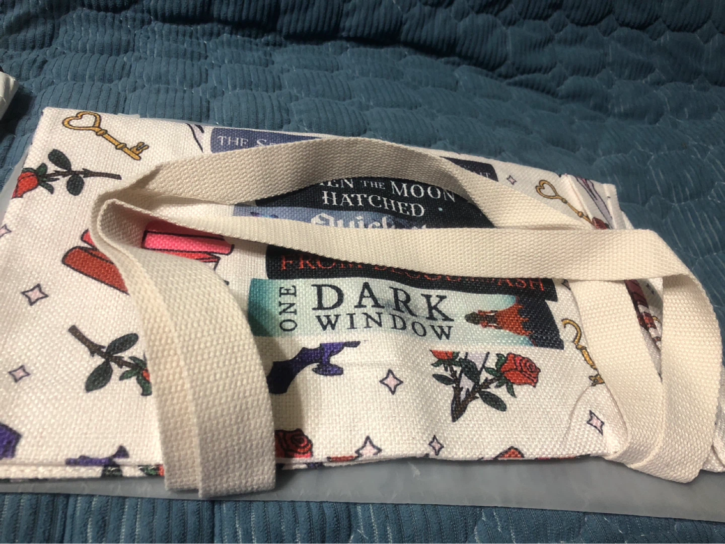 New-Book Lover Tote Bag! - photo 4