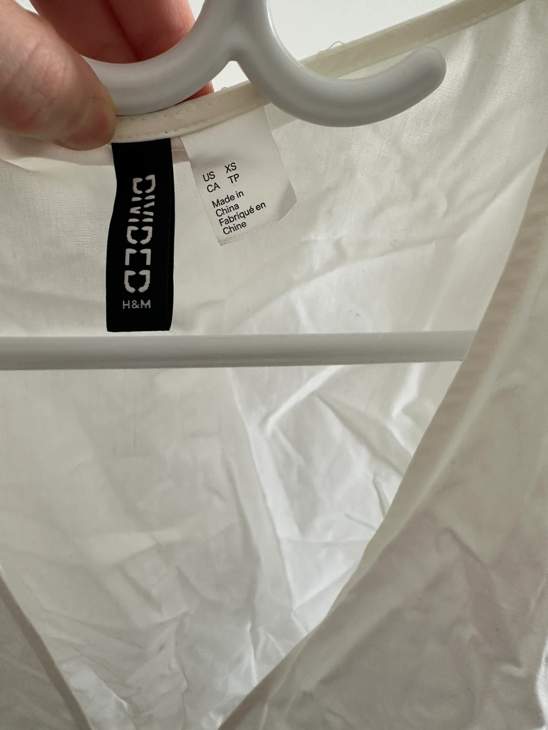 H&M Divided White Wrap Blouse XS needs ironing - photo 2