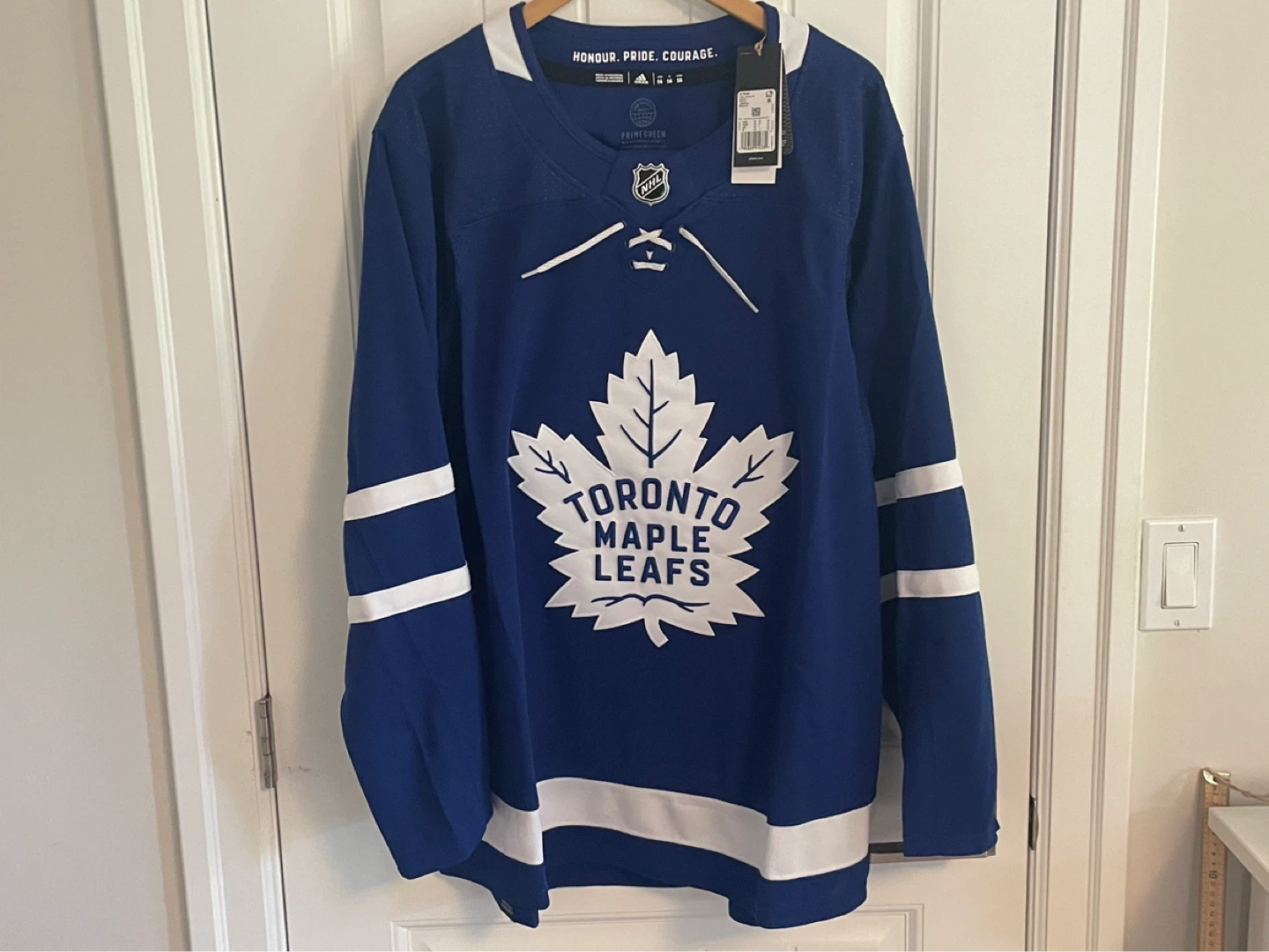 BNWT Authentic Adidas Toronto Maple Leafs Jersey Size 56 2XL NEW