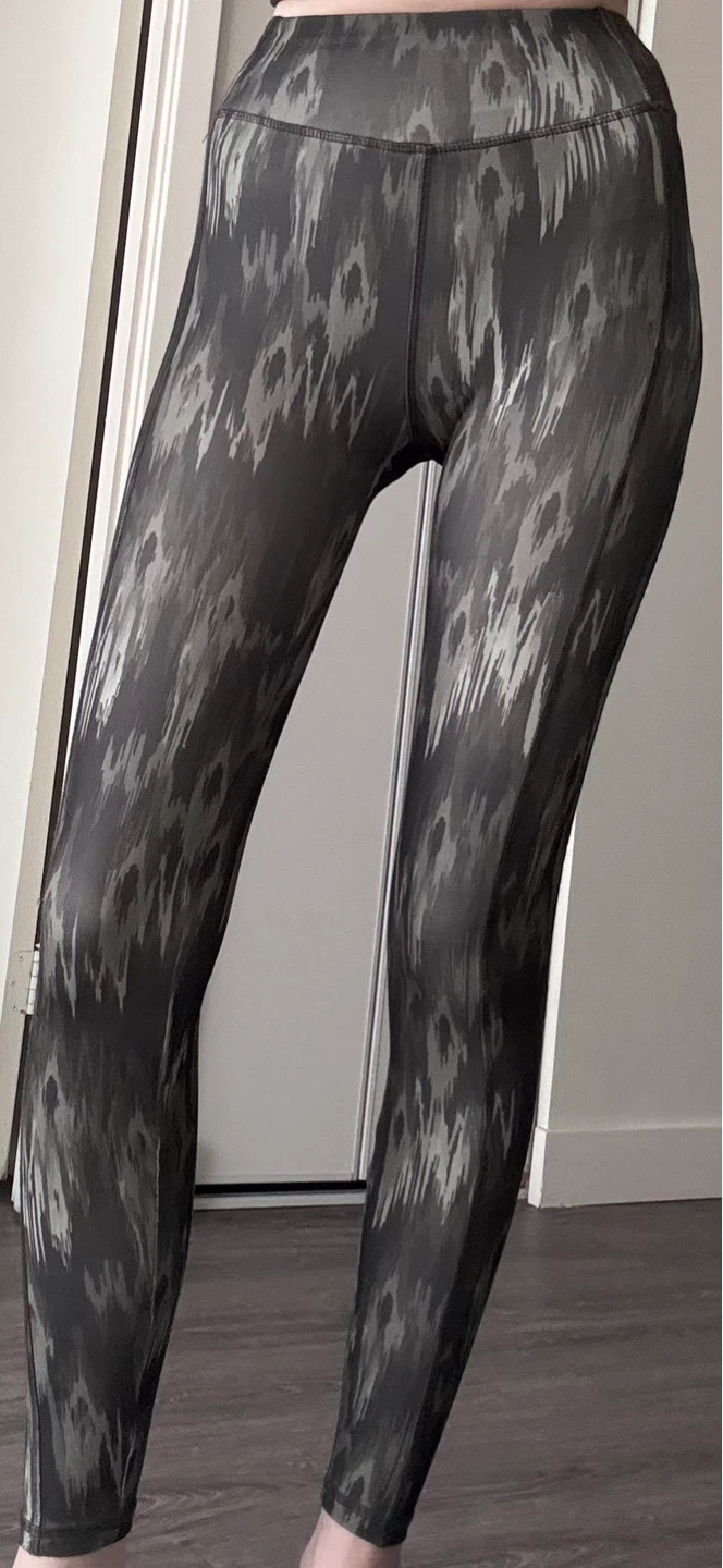 Athletic Leggings - Grey Camo Pattern