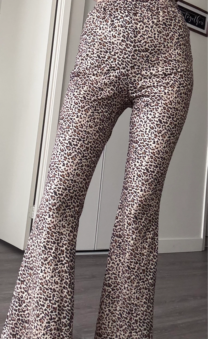 Leopard Print Flare Leggings