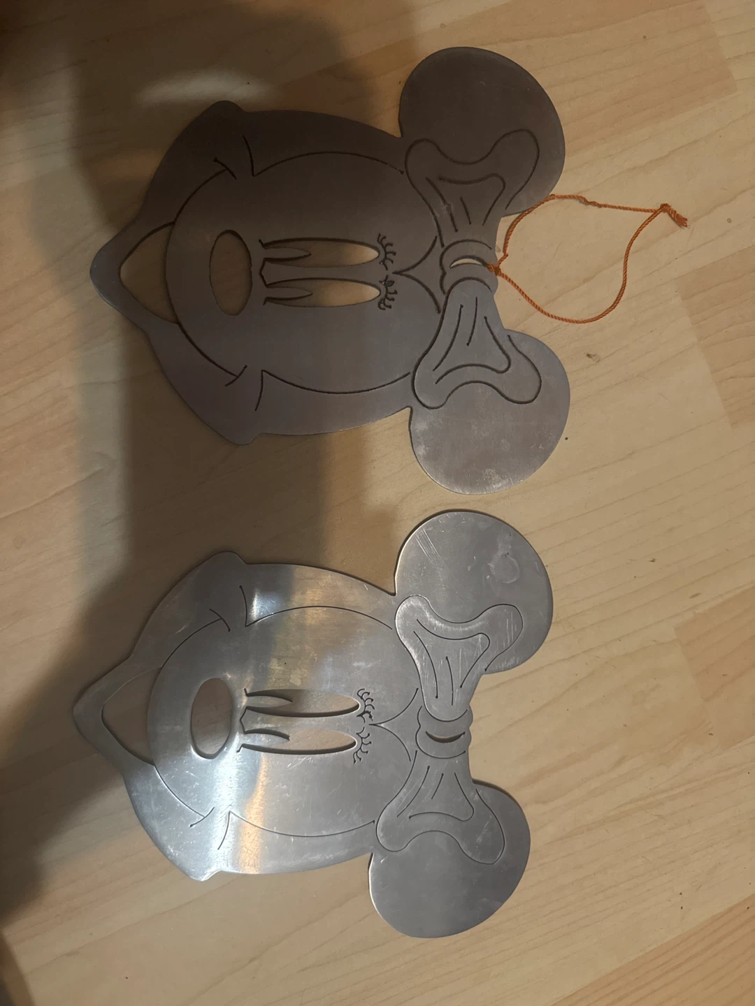 Set of 2 Mickey Mouse Shaped Metal Trivets - photo 2