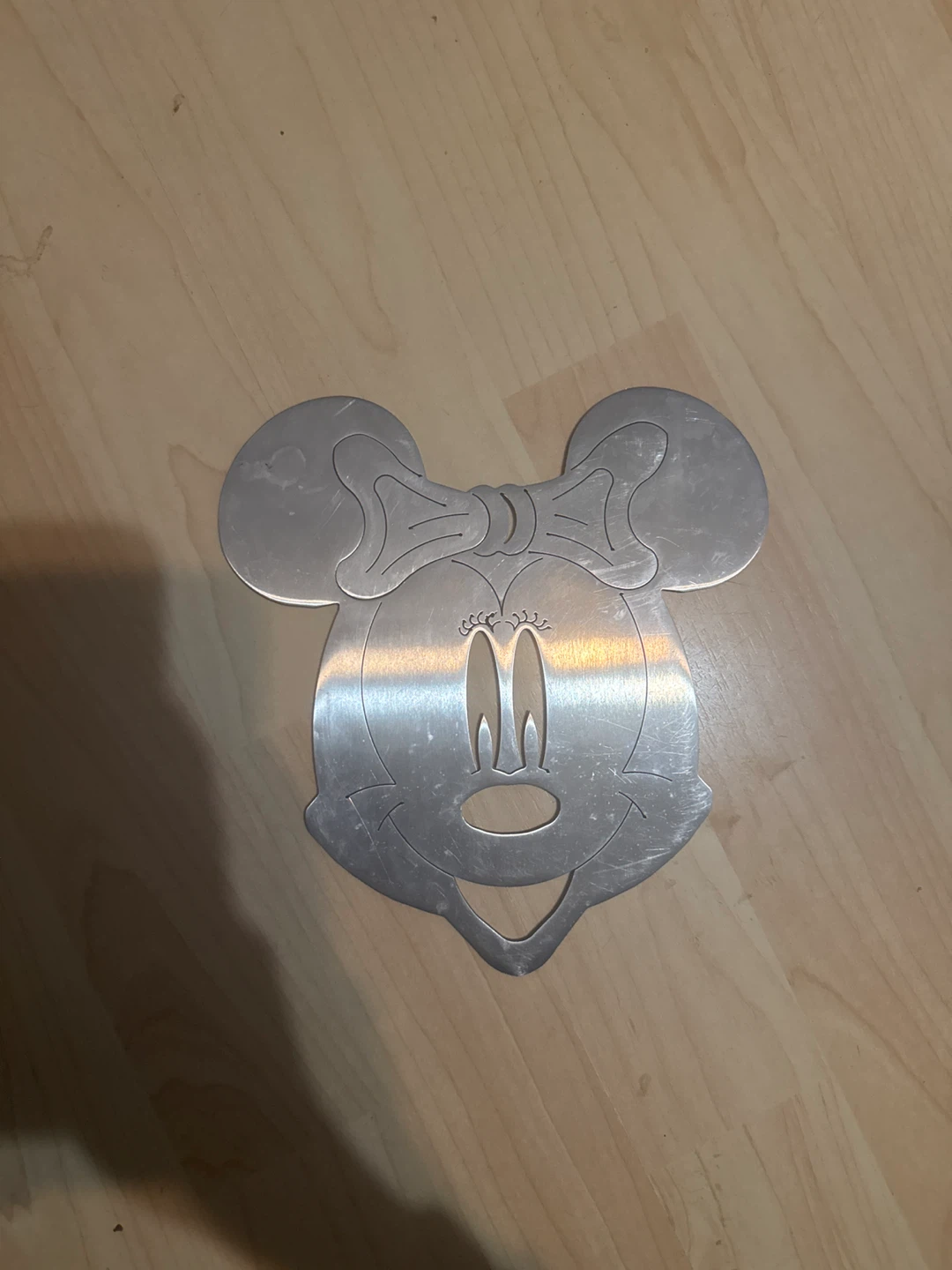 Set of 2 Mickey Mouse Shaped Metal Trivets - photo 4