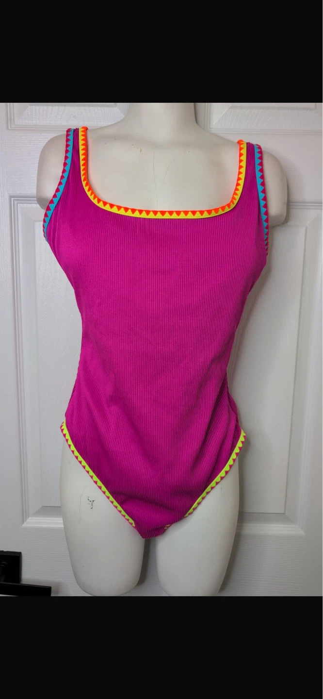🌺 Neon Pink One-Piece Swimsuit (Size Large) – NEW with Tags 🌺 - photo 5