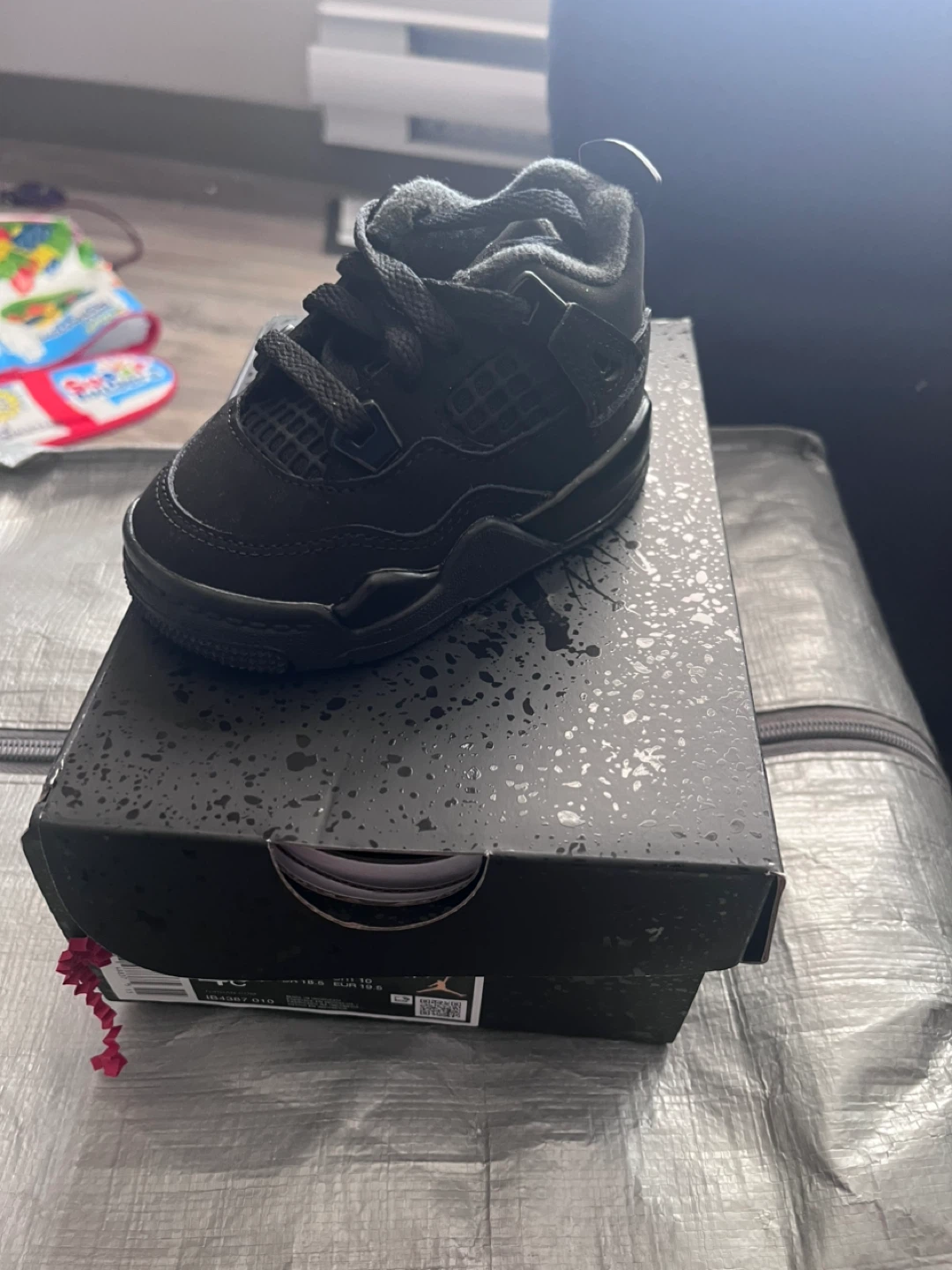 Jordan 4 Retro OG (TD) Black/LT Graphite Toddler Shoes - photo 3
