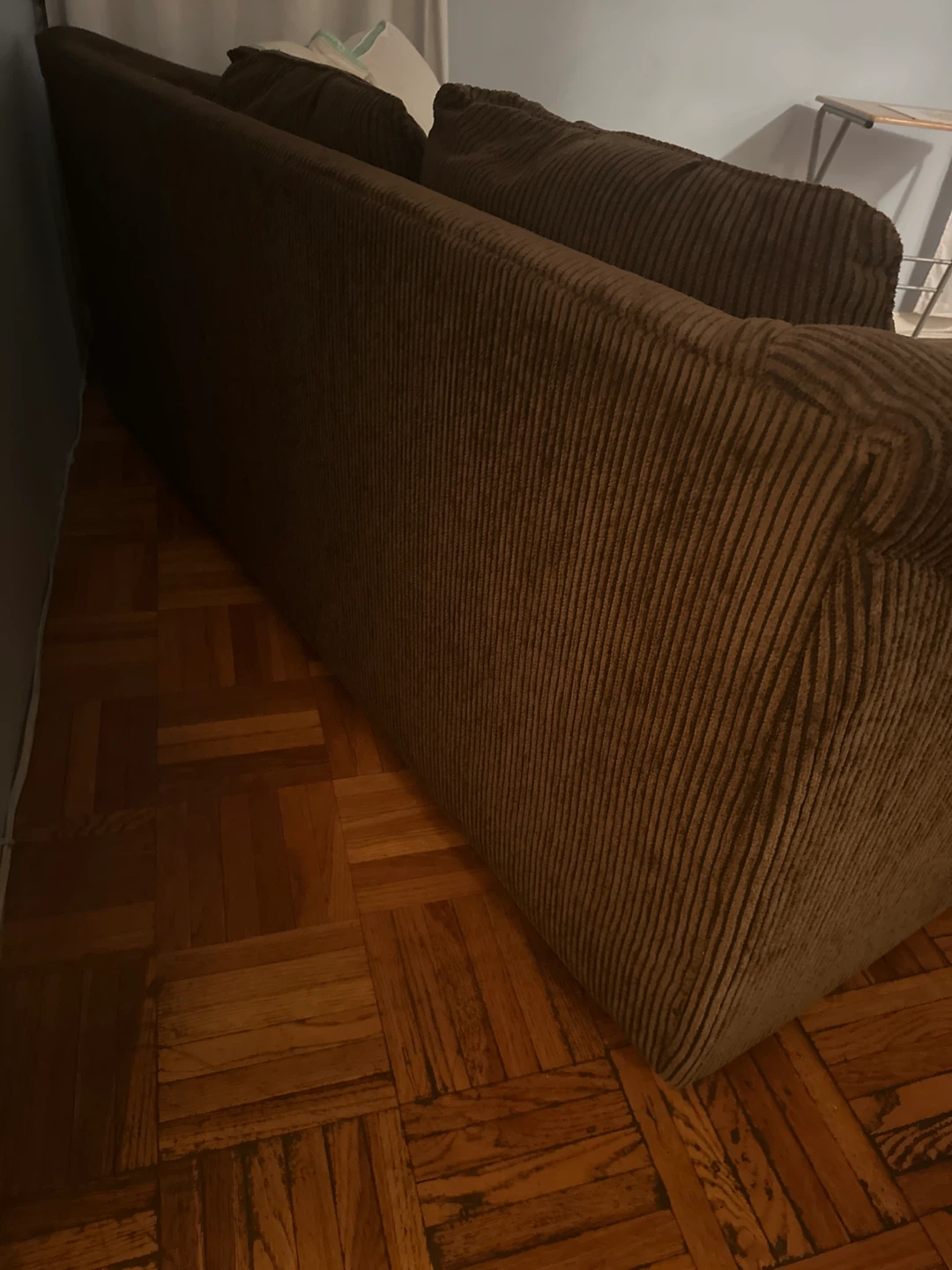 Brown couch - photo 2
