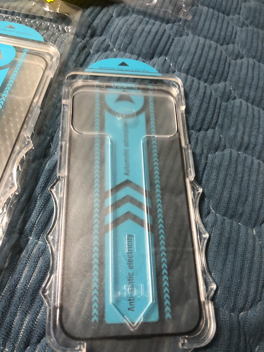 New-Tempered Glass Screen Protector for iPhone 15 PRO - photo 4