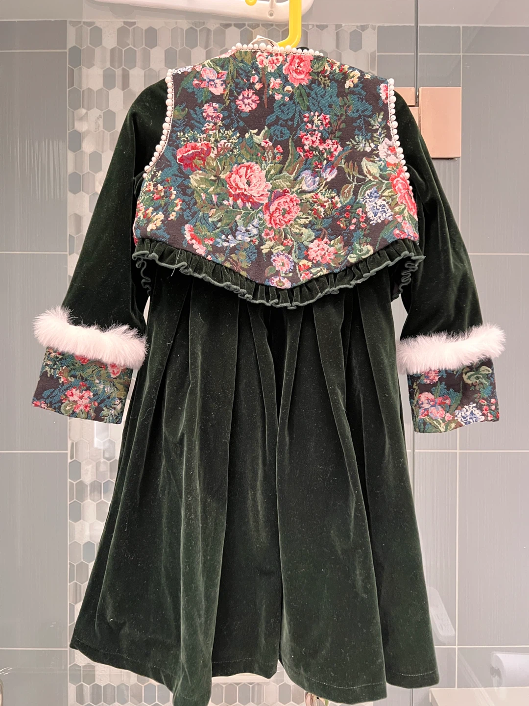 Green Velvet Floral Dress with White Trim - photo 2