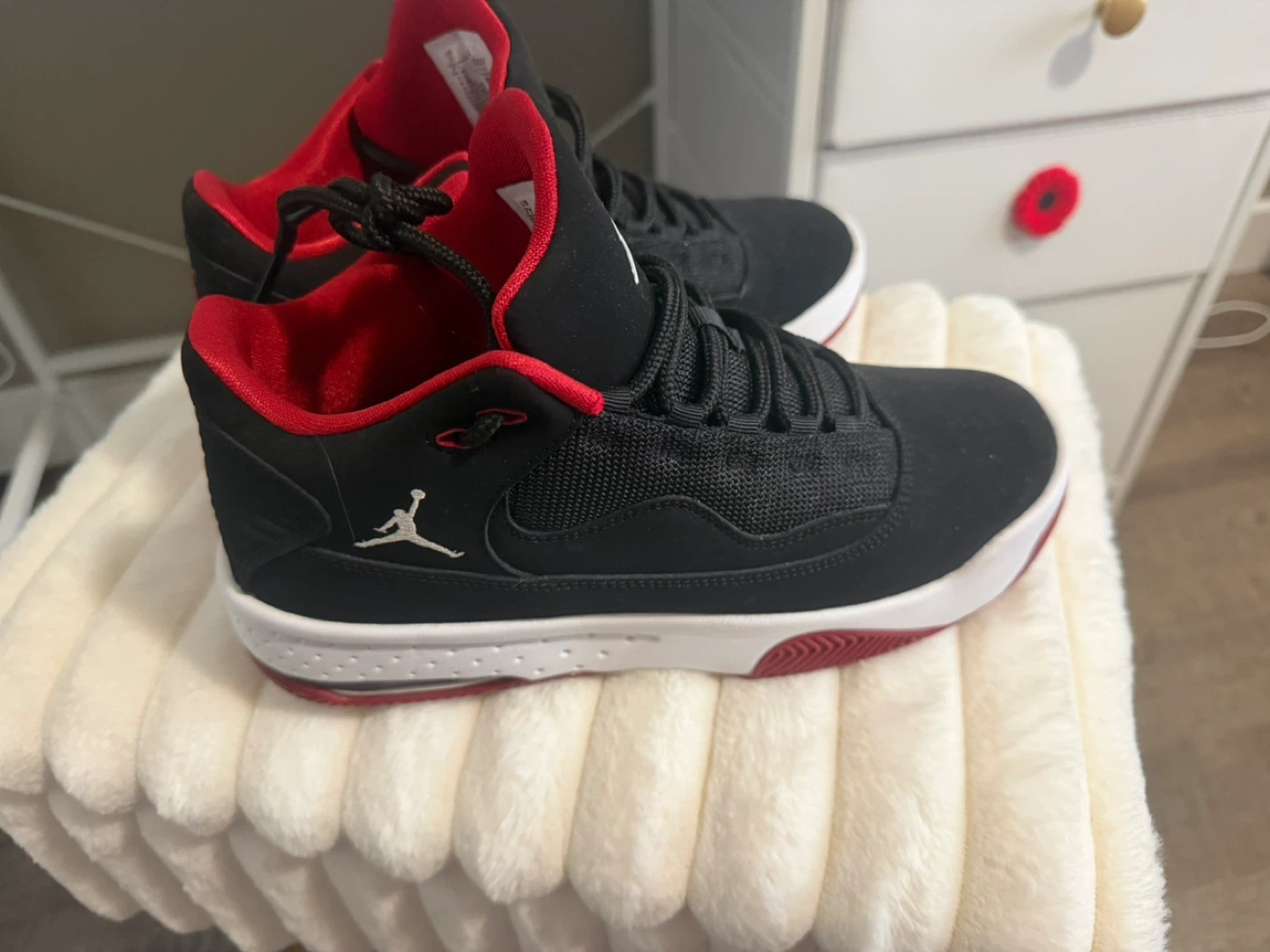 Jordan Sneakers Black Red - photo 2