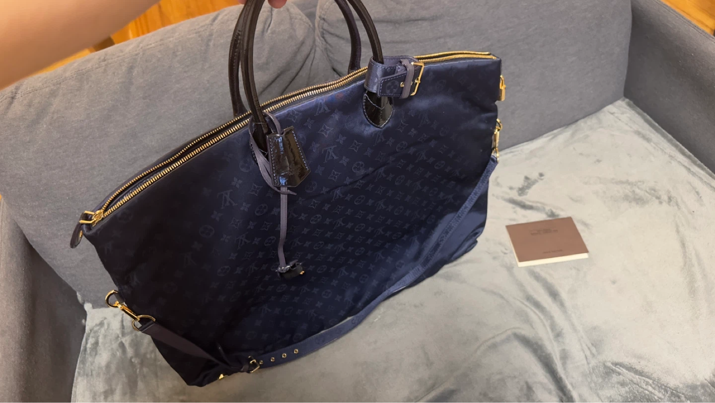 Louis Vuitton "Delfine" Navy Monogram Tote Bag - photo 2