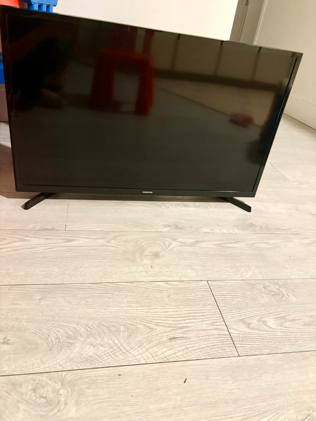 Samsung 32 inch Smart TV