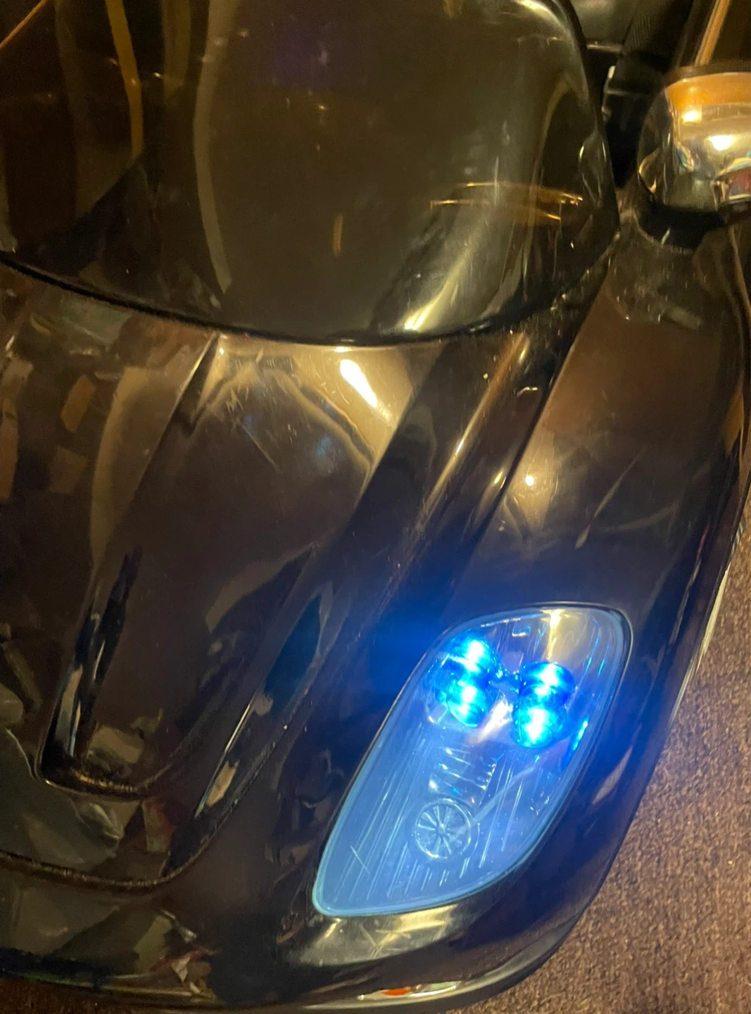 Preowned ride on car for little one - photo 2