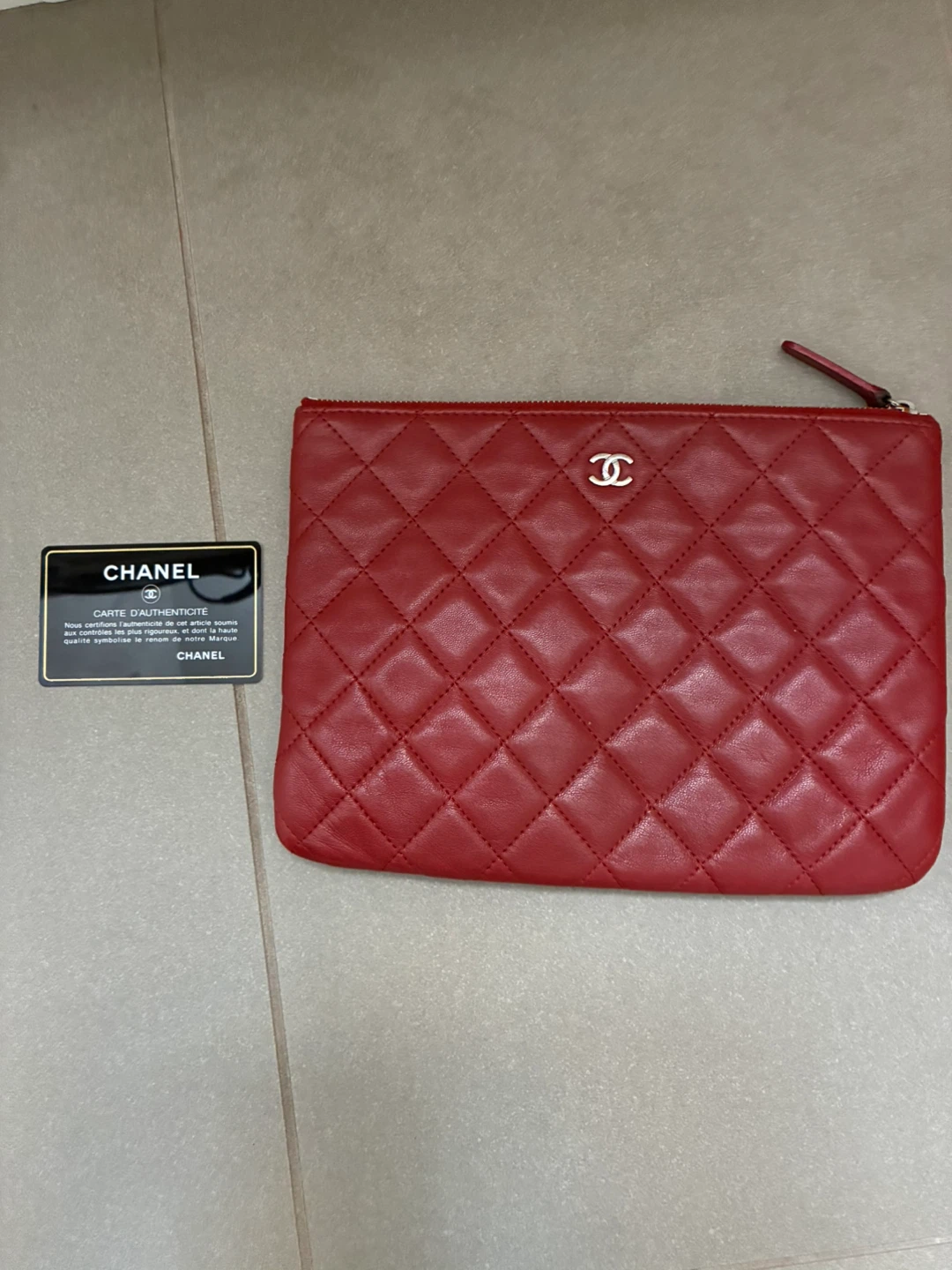 Chanel Red Quilted Leather Pouch - photo 3