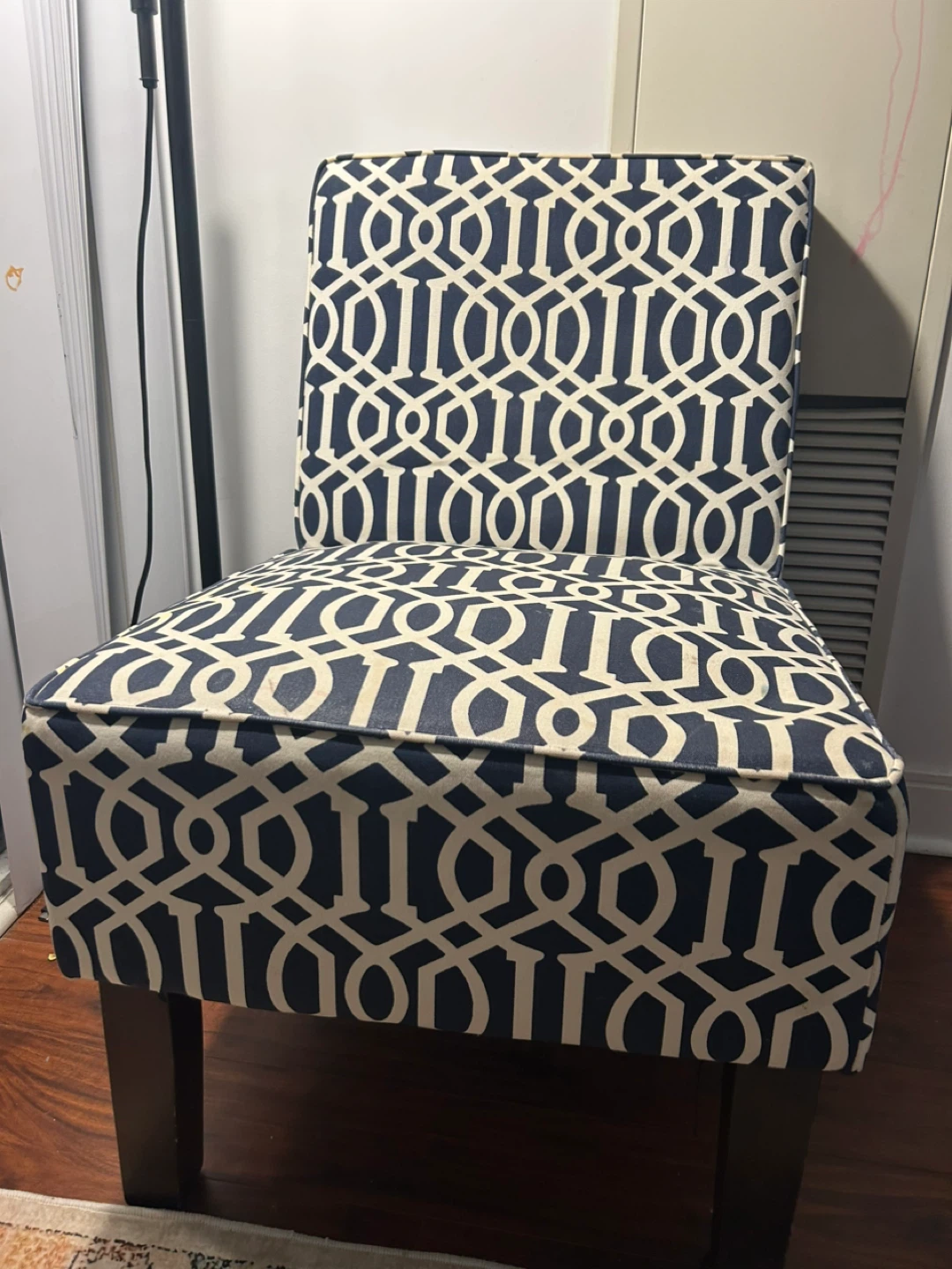 Accent Chair with Navy and White Geometric Pattern - photo 3
