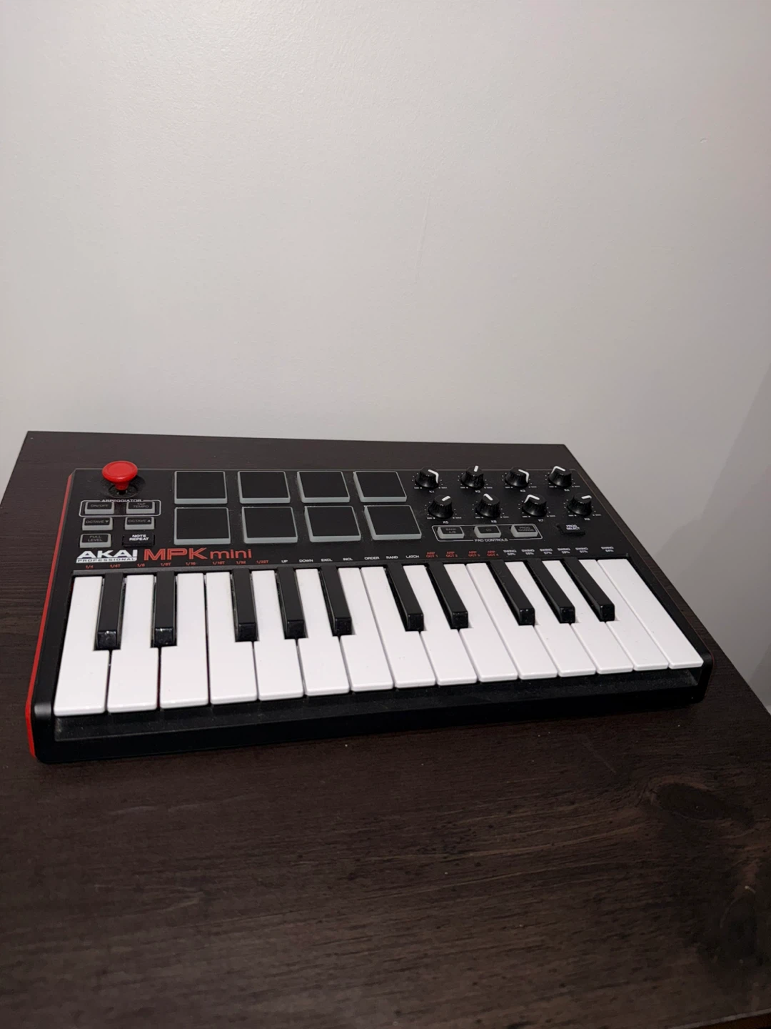 AKAI MPK Mini Professional MIDI Keyboard