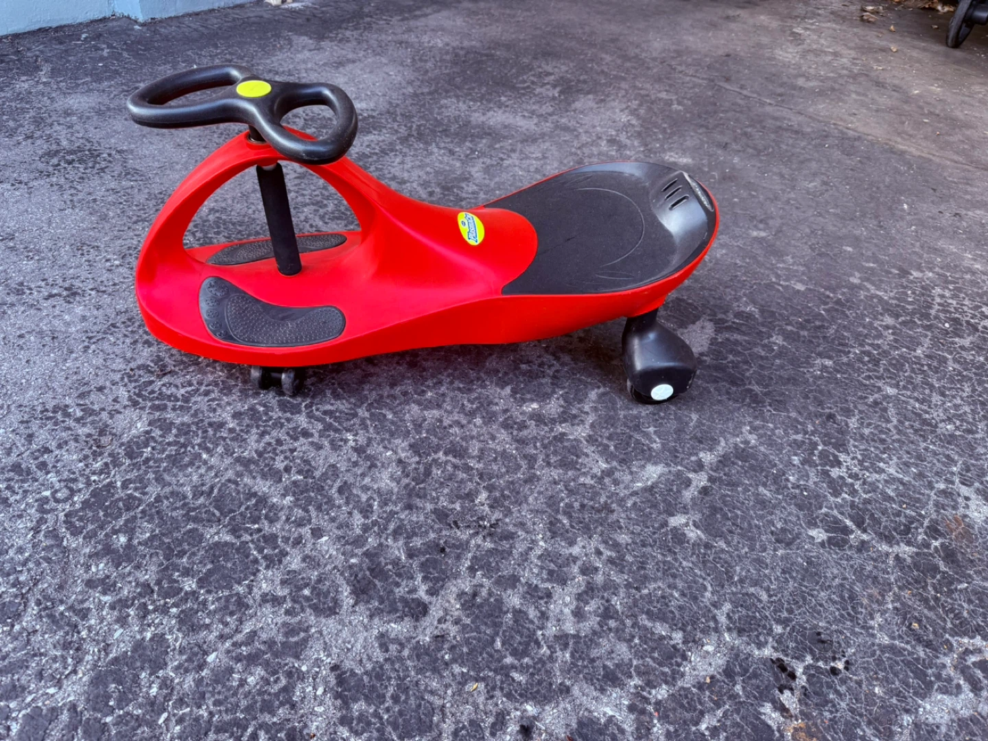 Red PlasmaCar Ride-On Toy