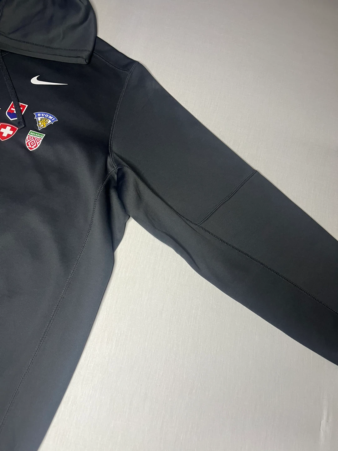Nike 2018 IIHF World Junior Championship Hoodie - photo 3