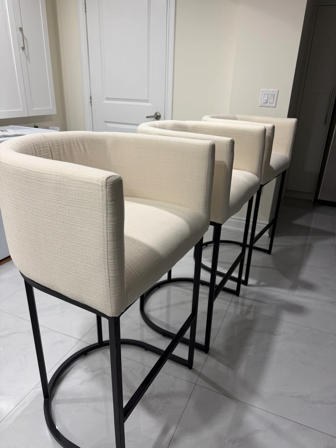 3 Cream Upholstered Bar Stools - High chairs (set) - photo 3