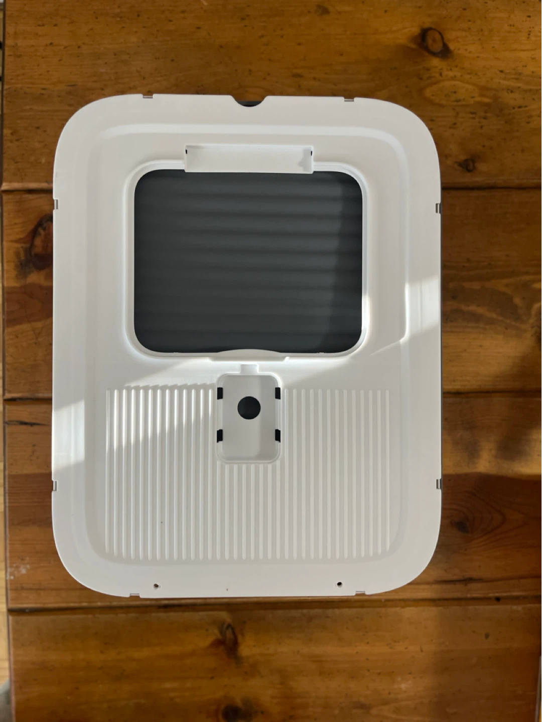 Cat Litter Box with Lid – Enclosed, Easy Clean - photo 4
