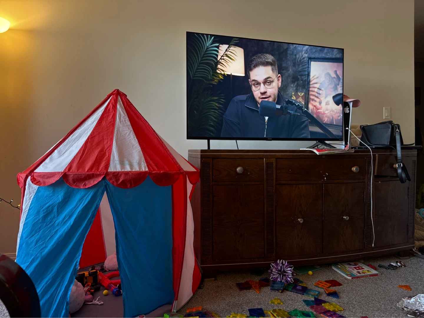 Philips 4K Roku TV - photo 2
