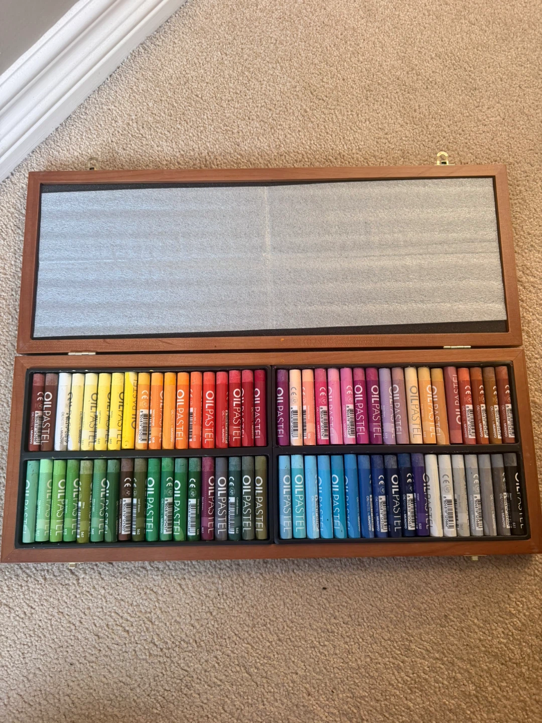 Mungyo Oil Pastels Set (Wooden Box, ~72 colors) - photo 2