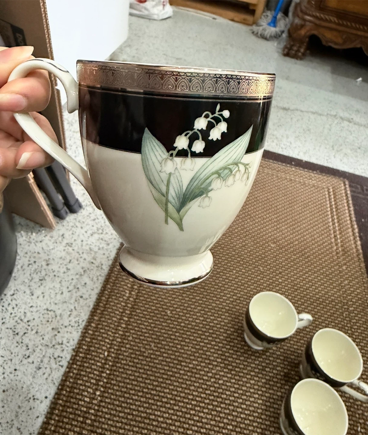 Set of 4 Lily of the Valley Cups - photo 3
