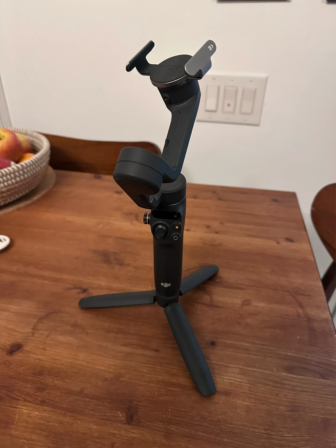 DJI OM 4 Gimbal Stabilizer