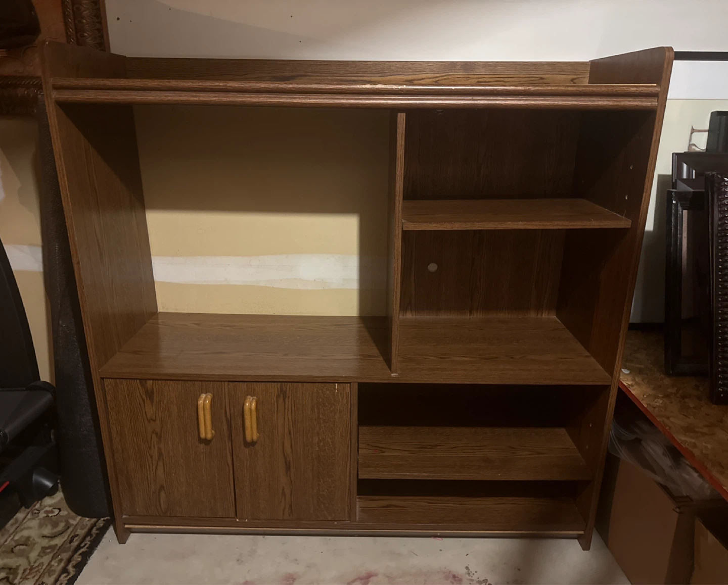 Classic - Wood Entertainment Unit / TV Stand