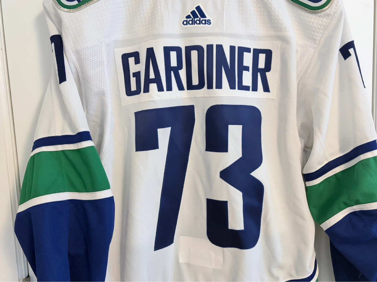 Authentic Adidas Adizero MIC Canucks Gardiner Jersey 58 - photo 2