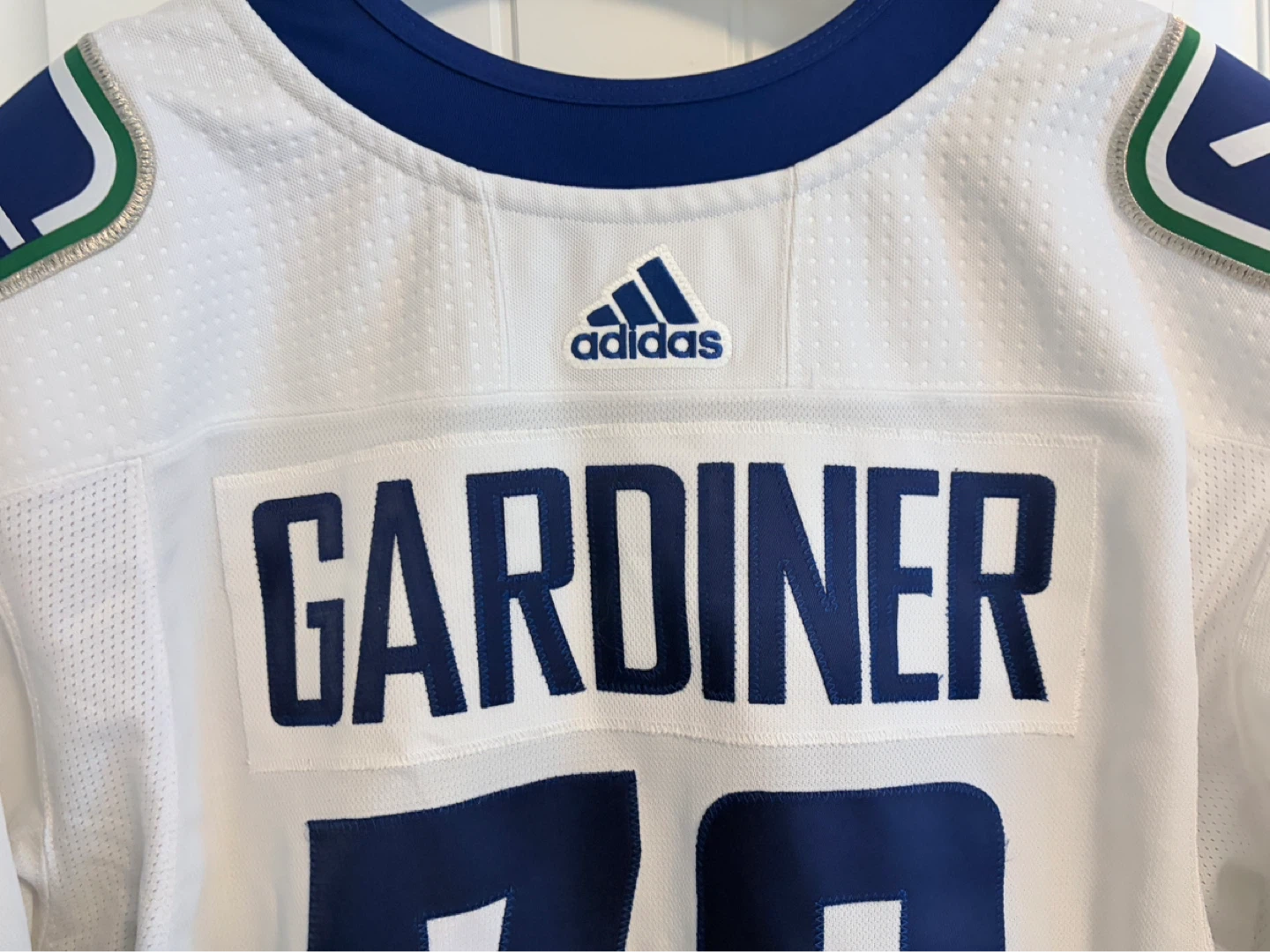 Authentic Adidas Adizero MIC Canucks Gardiner Jersey 58 - photo 3
