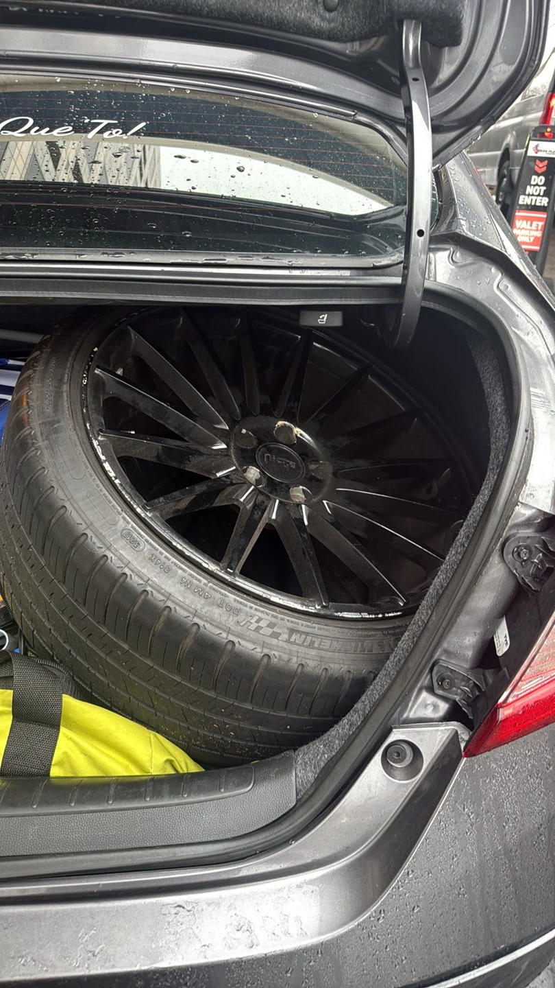Black Glossy 19" Alloy Wheels with Tires - photo 4