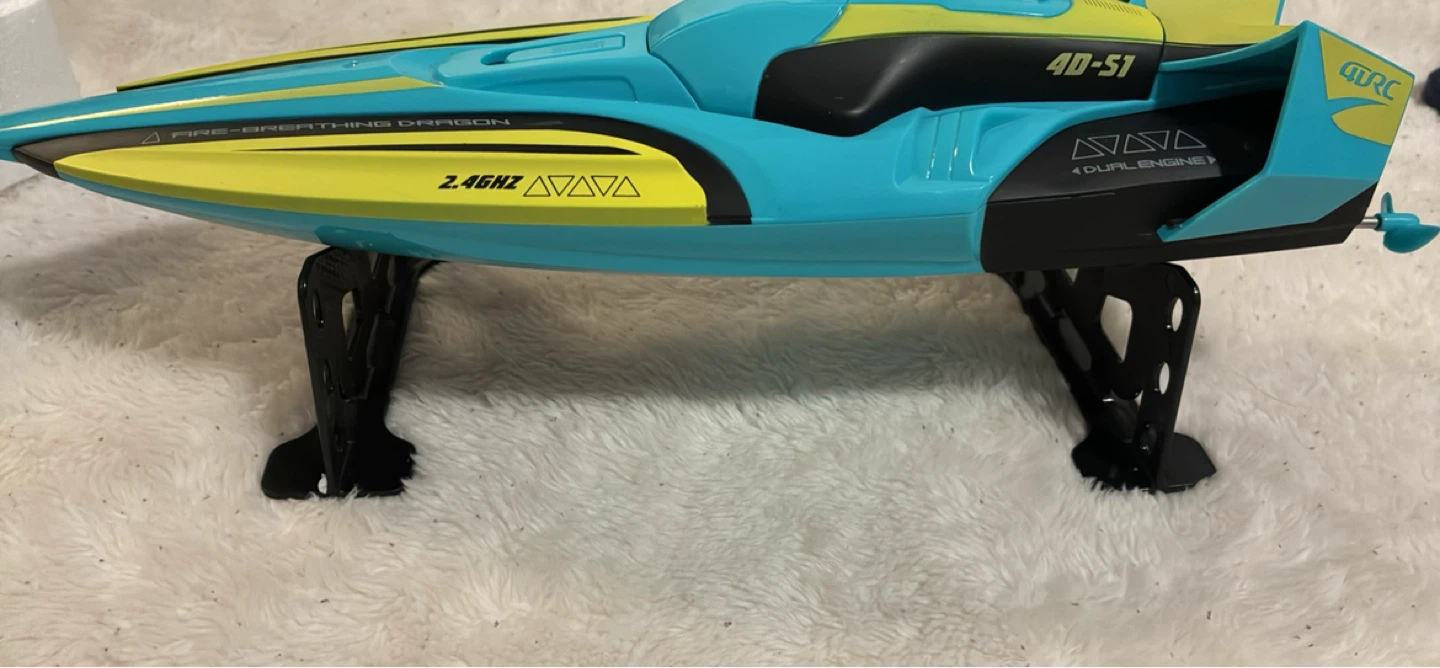 QDRC Fire-Breathing Dragon Remote Control Boat - photo 2