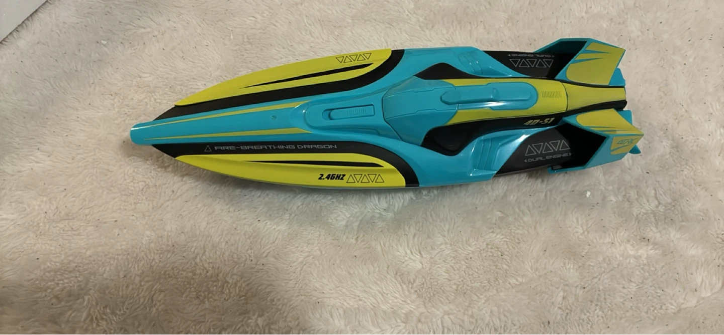 QDRC Fire-Breathing Dragon Remote Control Boat