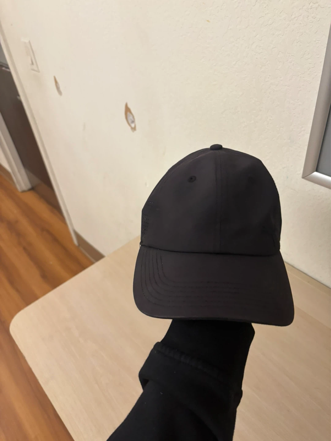 Puma Black Cap in good condition - photo 2