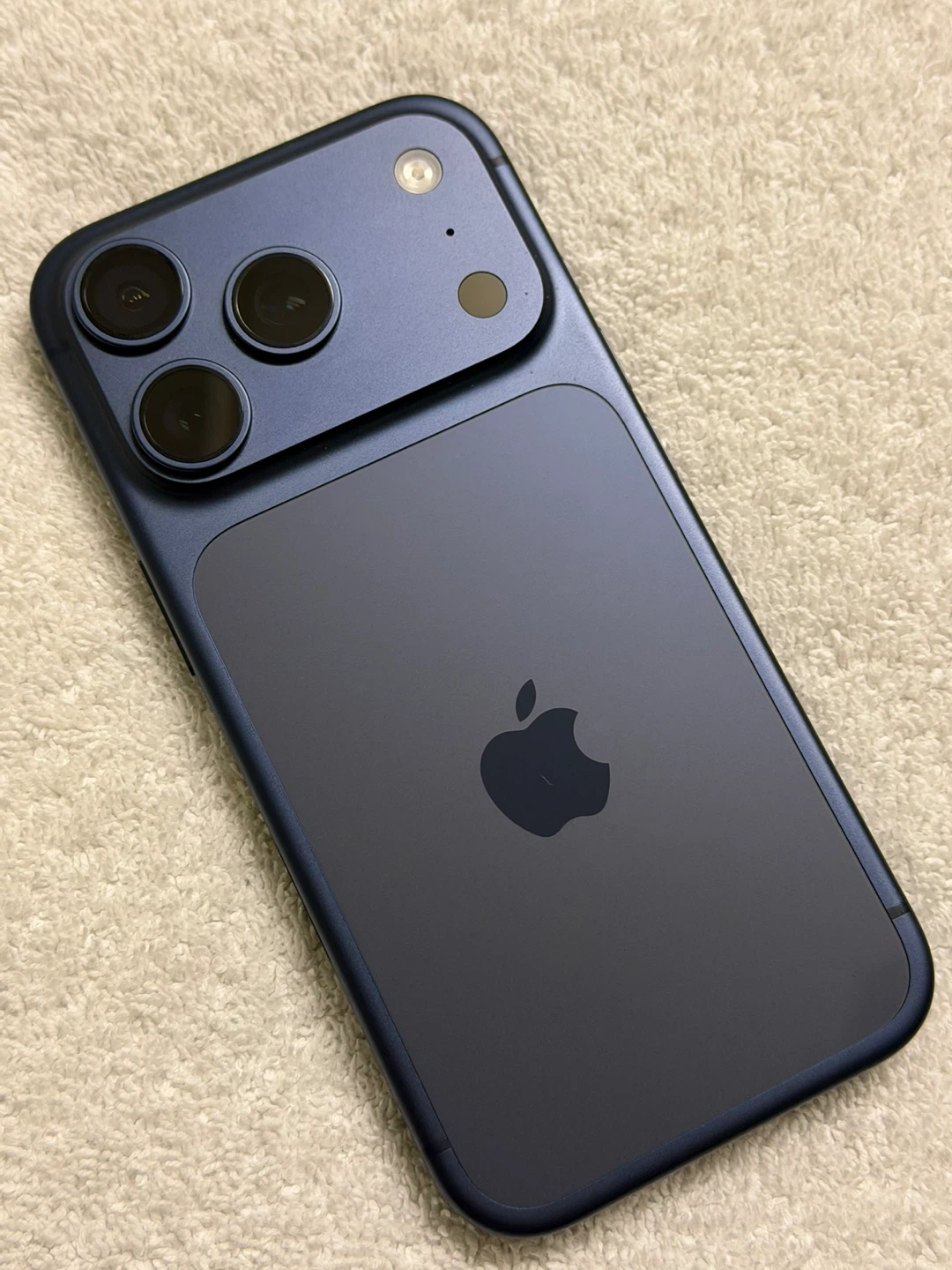 iPhone 17 Pro 512GB (Blue)
