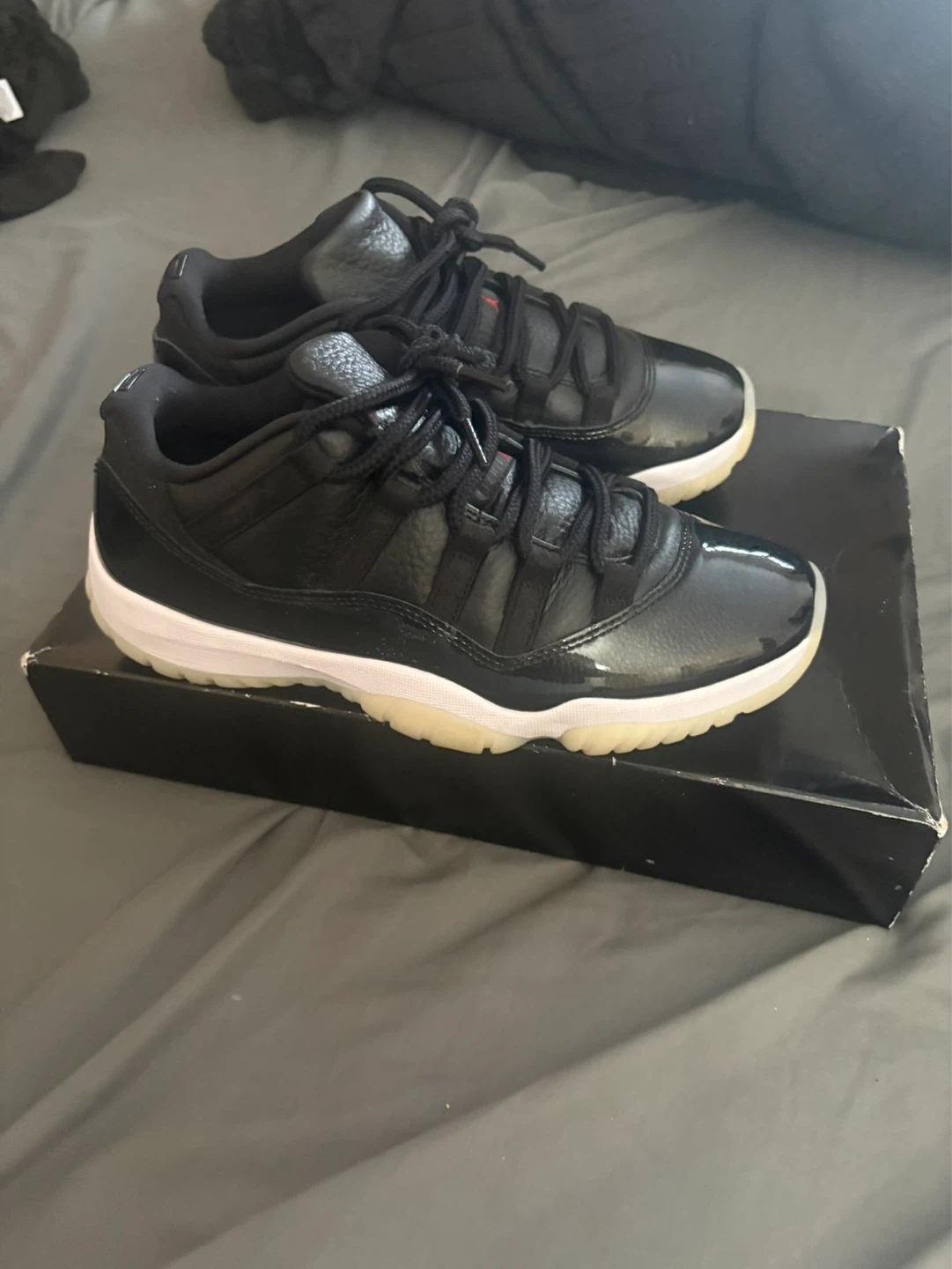 Air Jordan 11 Retro Low Black Red Mens Size 10 - photo 2